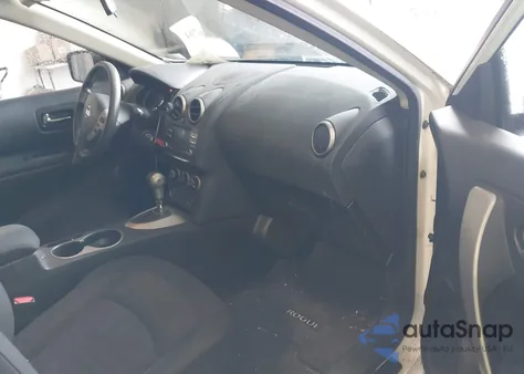 2014 Nissan Rogue Select S z USA, uszkodzony, nr VIN JN8AS5MV7EW720955